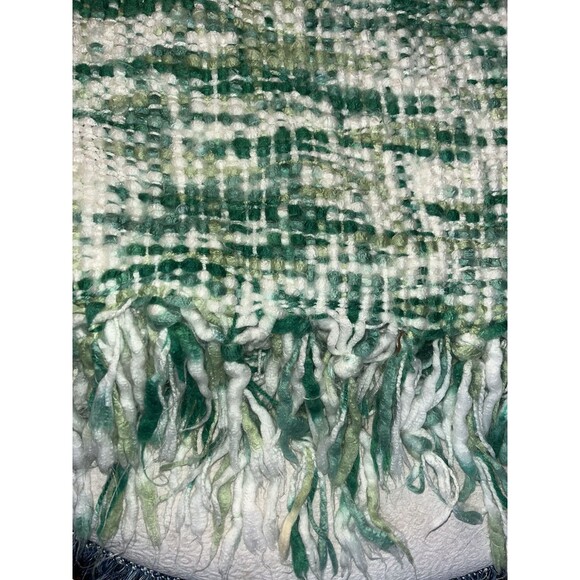 House Beautiful Blanket Chunky Mega Knit Multi Green Soft Fringe - Picture 4 of 5
